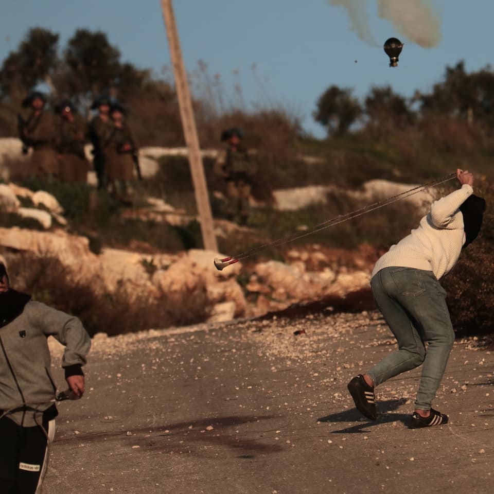 Plusieurs cas d’asphyxie lors d’affrontements avec l’armée israélienne près de Qalqilya