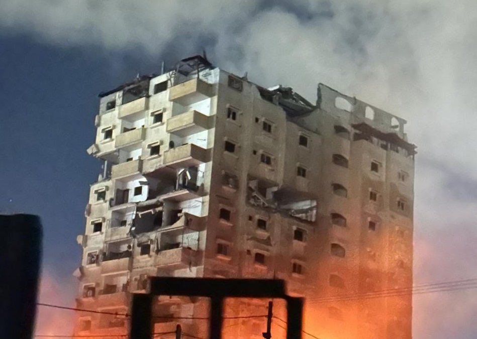 Gaza : des blessés dans un bombardement israélien ciblant une tour résidentielle 