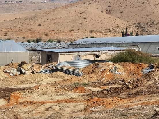 Les forces israéliennes détruisent une serre agricole près de Naplouse ­