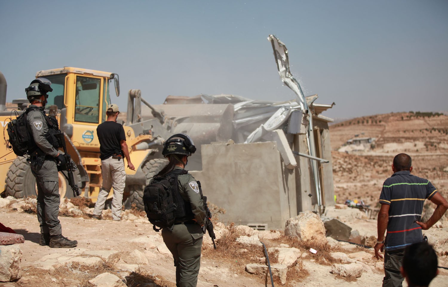 L'occupation notifie de démolir trois maisons palestiniennes près d’Hébron  