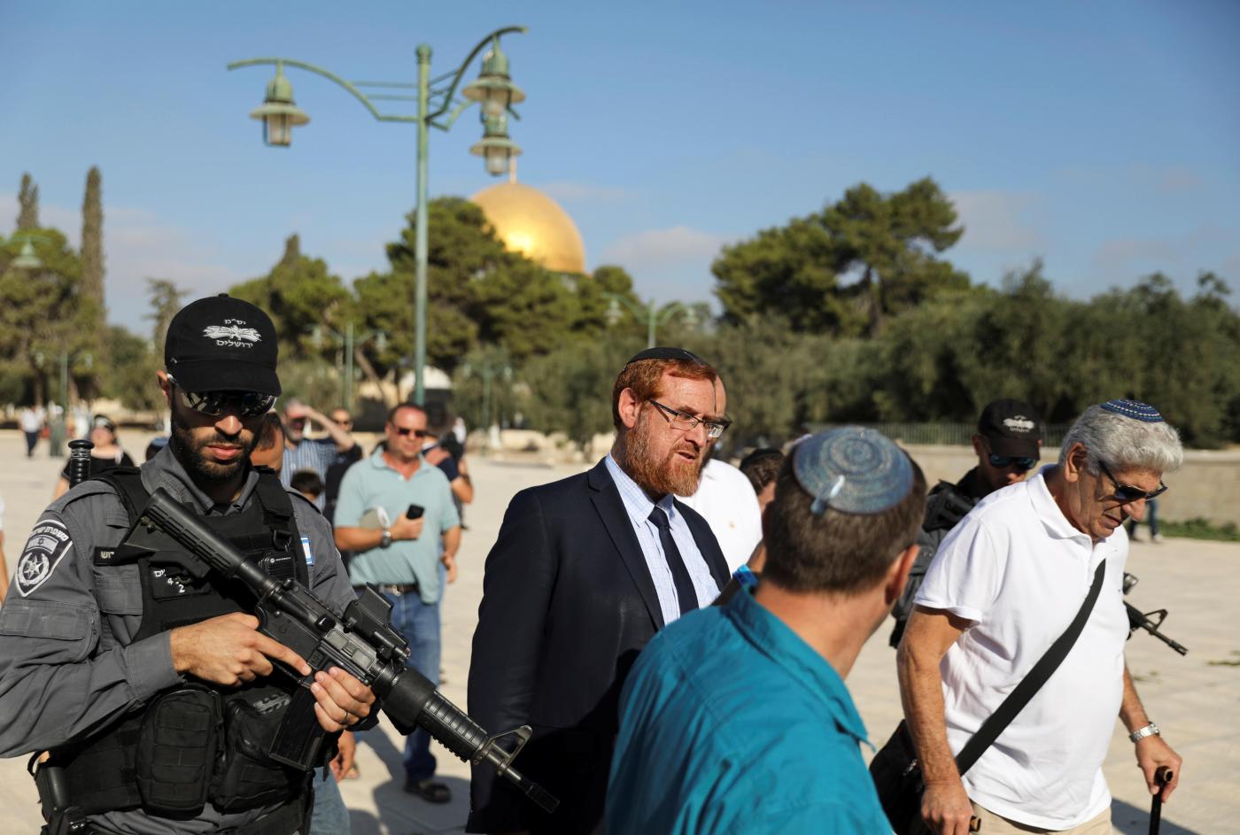 Des colons, dirigés par l’extrémiste Glick, s’introduisent dans la mosquée d’Al-Aqsa