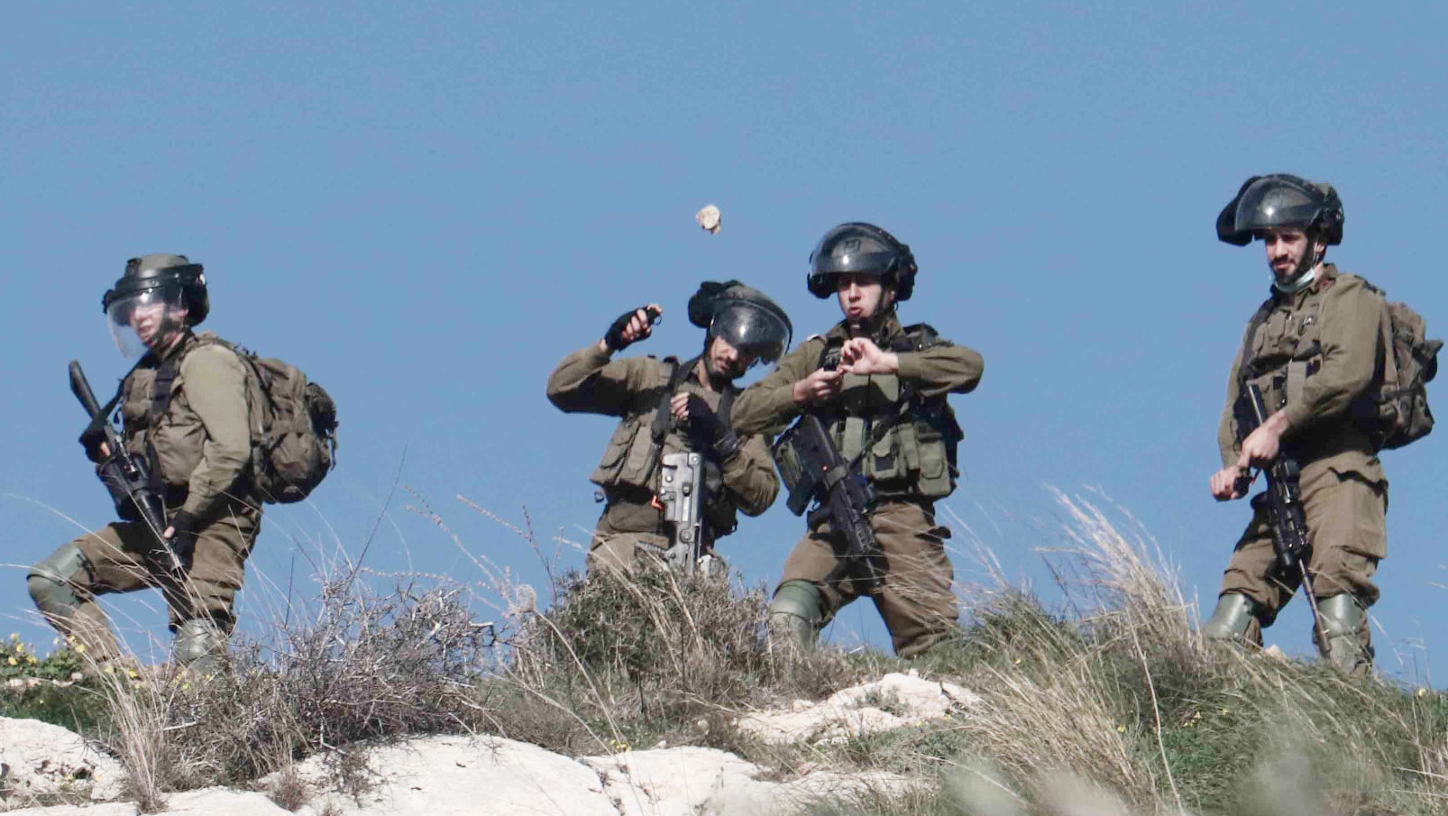 Des Palestiniens blessés lors de l'attaque des forces israéliennes contre la manifestation de Kafr Qaddoum