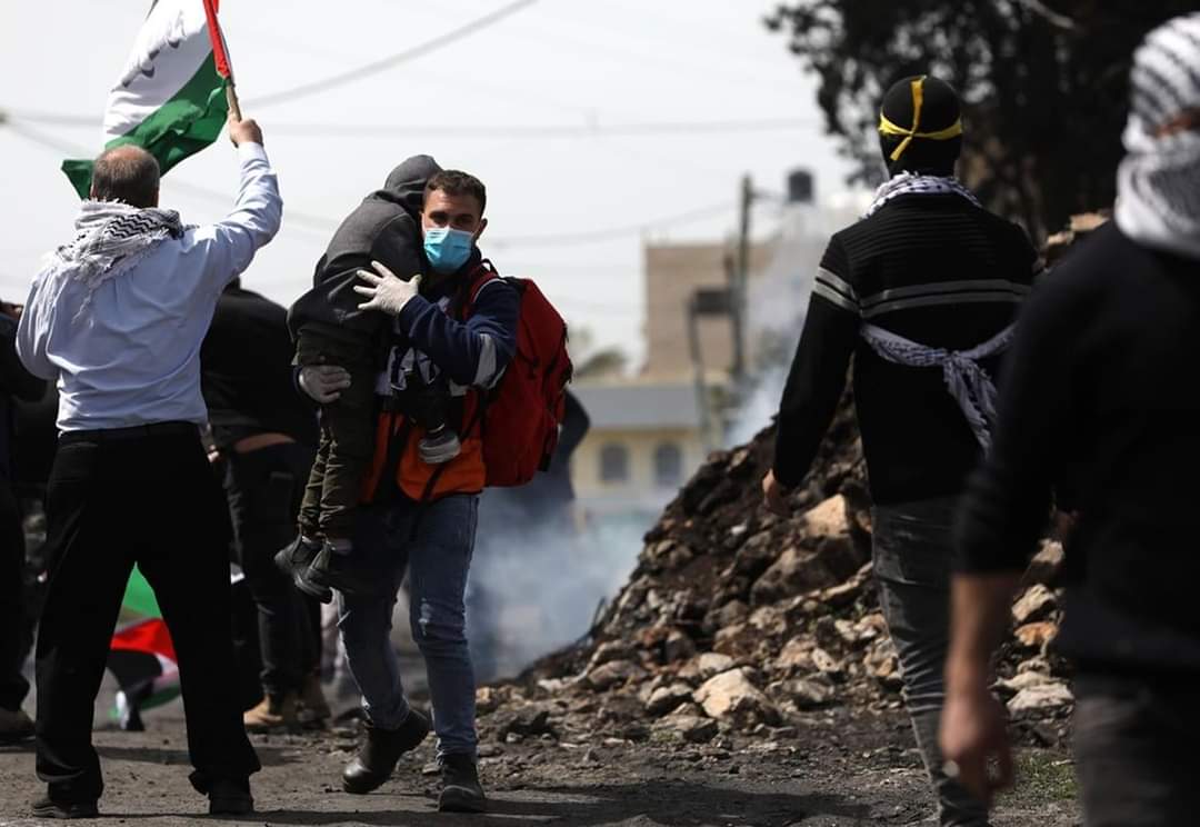 Deux enfants parmi 9 Palestiniens blessés lors de la répression israélienne de la manifestation de Kafr Qaddoum
