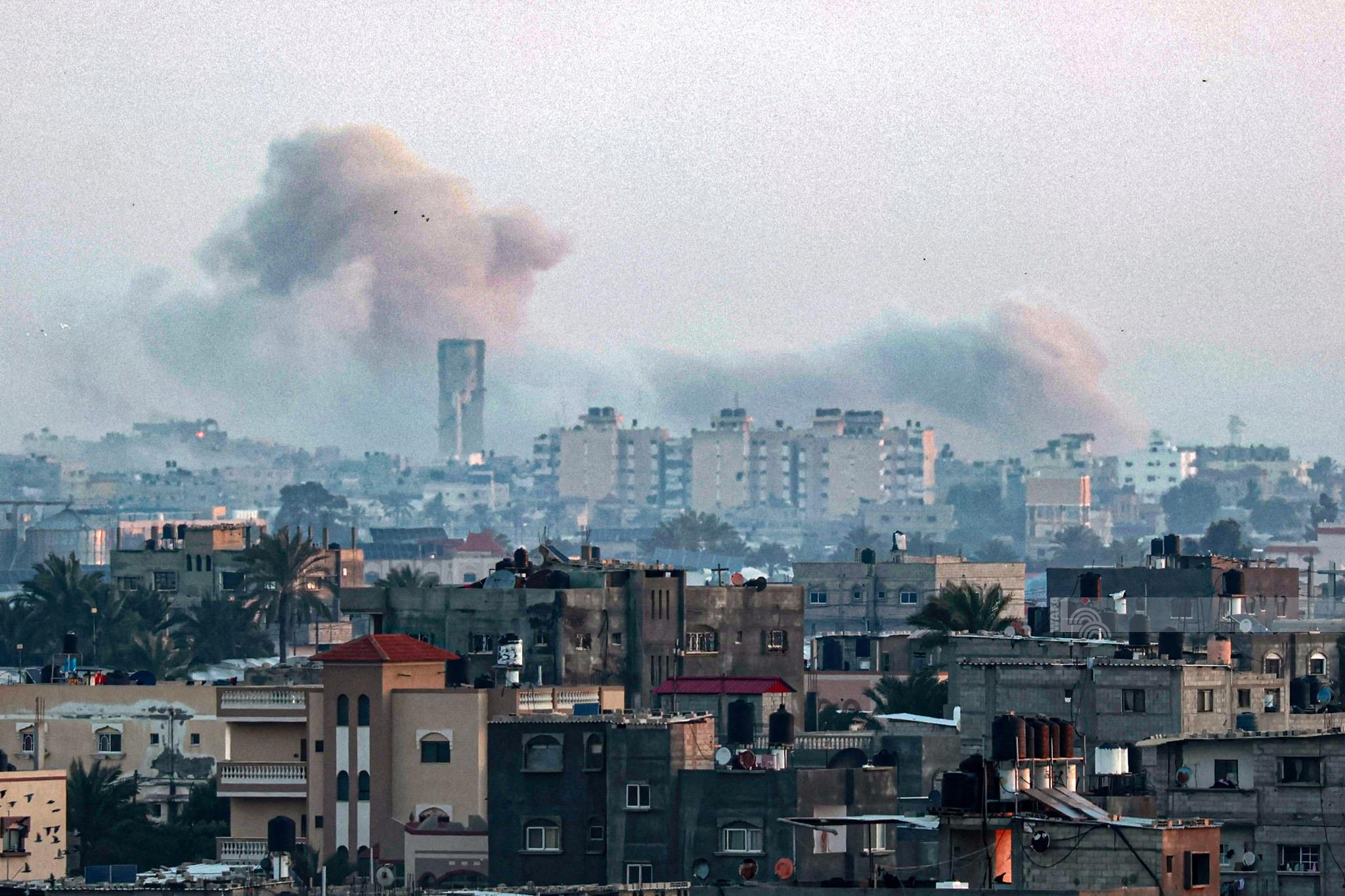 Khan Yunis : 7 martyrs dans de nouveaux raids israéliens violents 