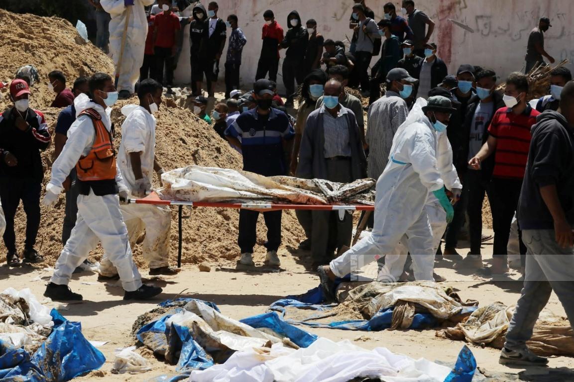 Pendant trois jours : 310 corps de martyrs retrouvés dans trois fosses communes 
