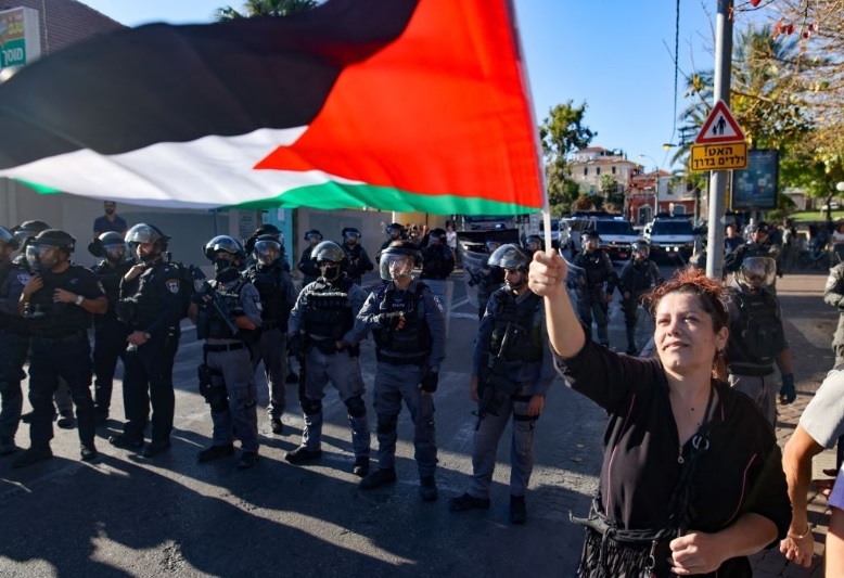  Proposition  d'une loi pour révoquer « la nationalité et la résidence » aux  Palestiniens des territoires de 1948 