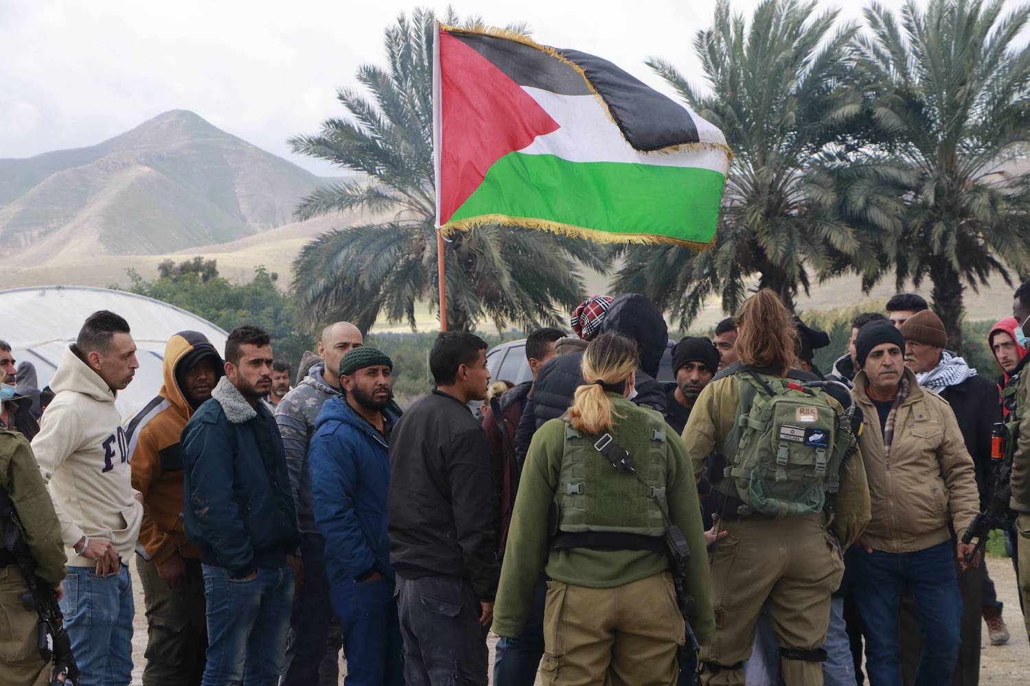 Des Palestiniens démontrent contre la coupure par Israel de l’électricité de leur village à Jéricho