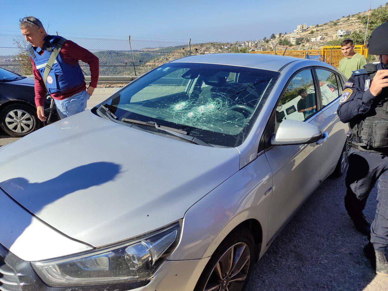 L'occupation et ses colons effactuent des violations en Cisjordanie 