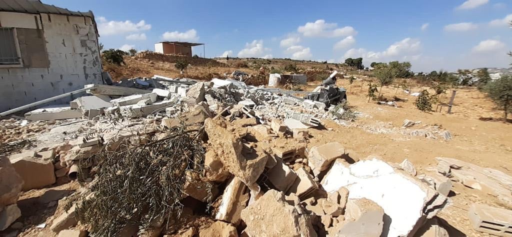 Les forces israéliennes démolissent une maison près d’Hébron