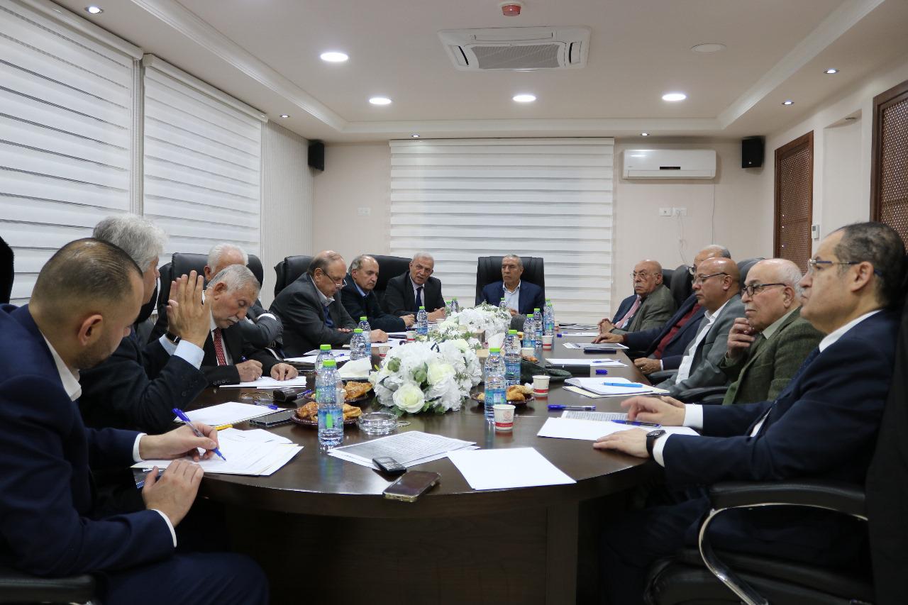 Le comité exécutif de l'OLP examine les derniers développements et évolutions sur la scène palestinienne