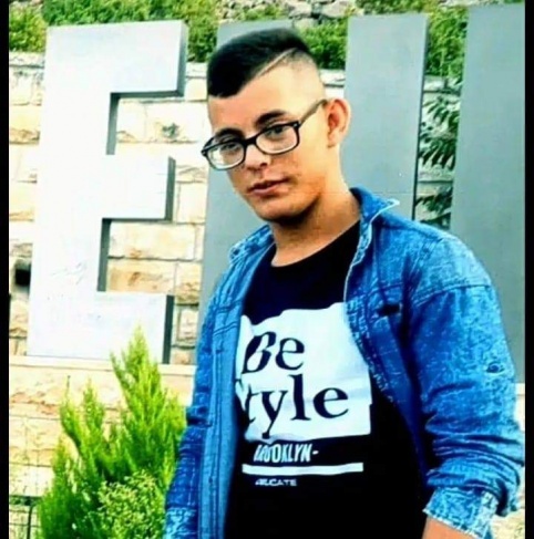 Un jeune Palestinien décède des suites de ses blessures par balles de l'occupation au sud d'Hébron