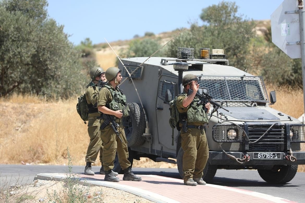 Les forces de l’occupation menacent les habitants du village de Hussan de punitions collectives  