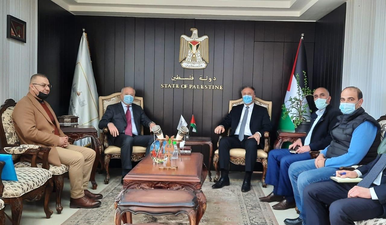 Le ministre Assaf reçoit l'ambassadeur de Russie auprès de  la Palestine