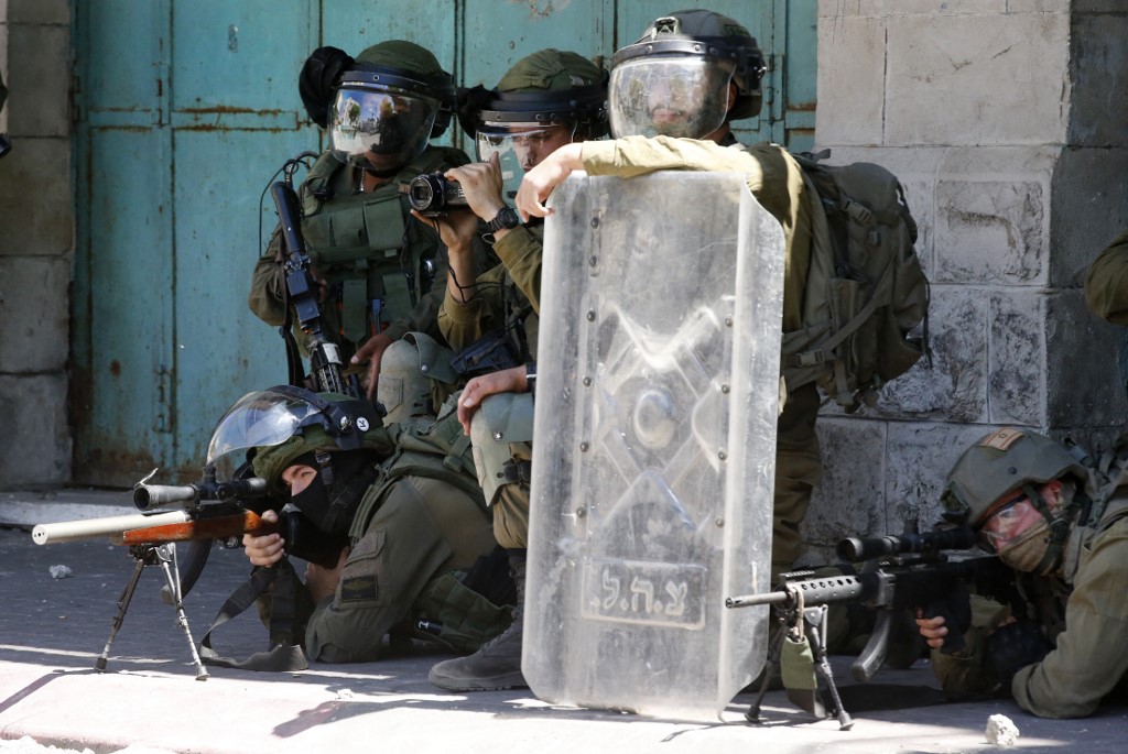 Exactions commises par les forces d'occupation en Palestine occupée