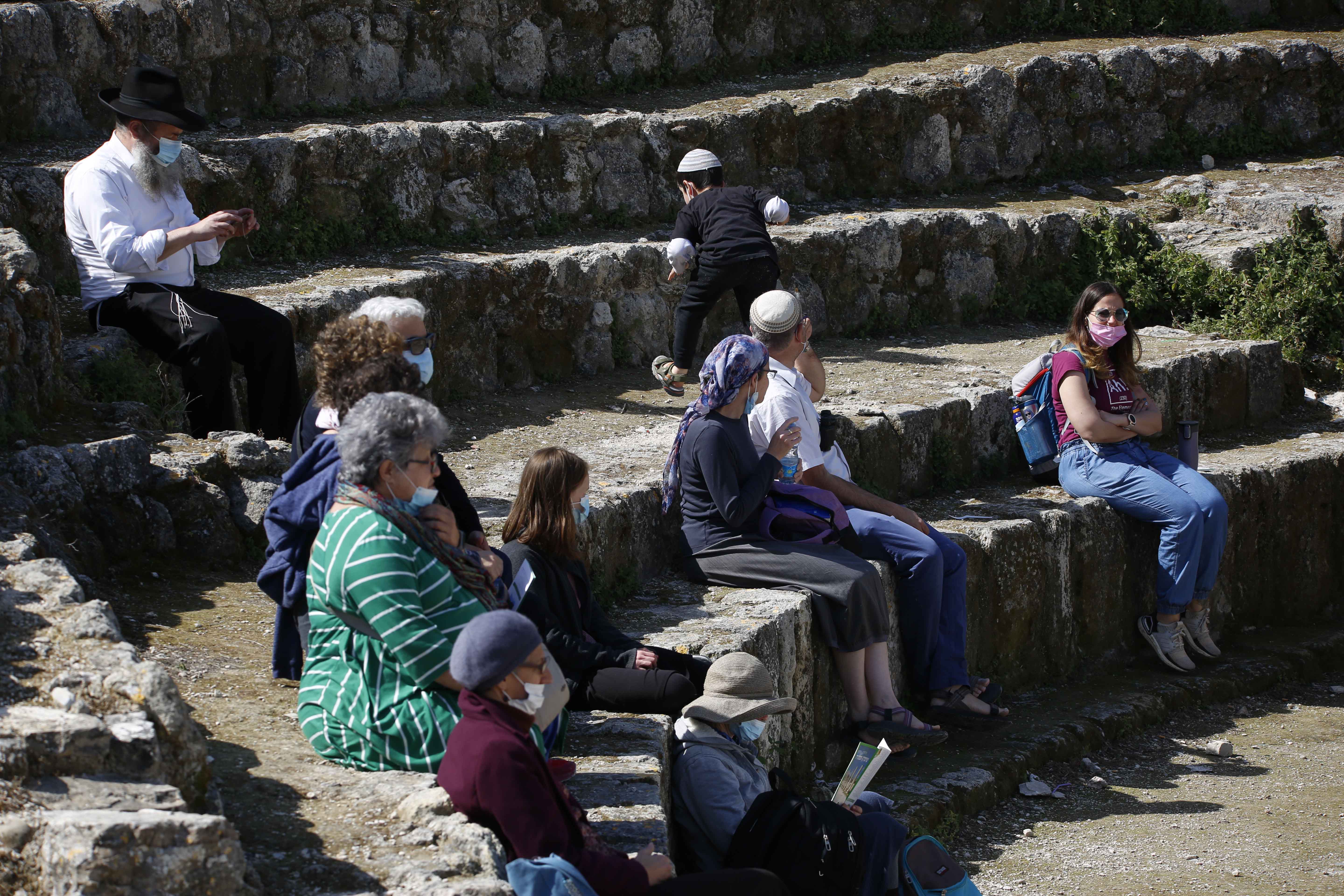Des colons israéliens attaquent un site archéologique près de Naplouse