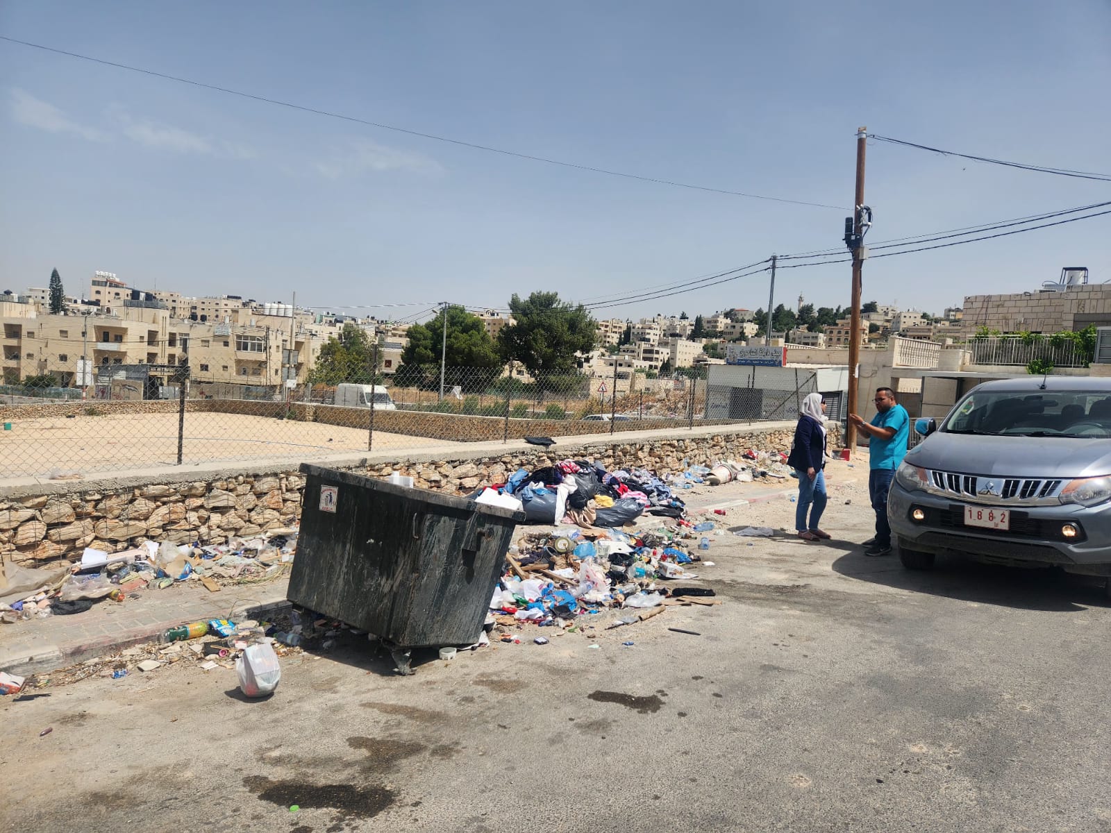 La crise des déchets s'aggrave dans une ville au nord de Jérusalem en raison de l'occupation israélienne