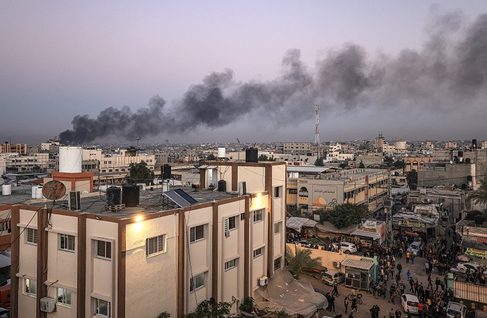 L'occupation étend son agression terrestre et pénètre à Khan Yunis