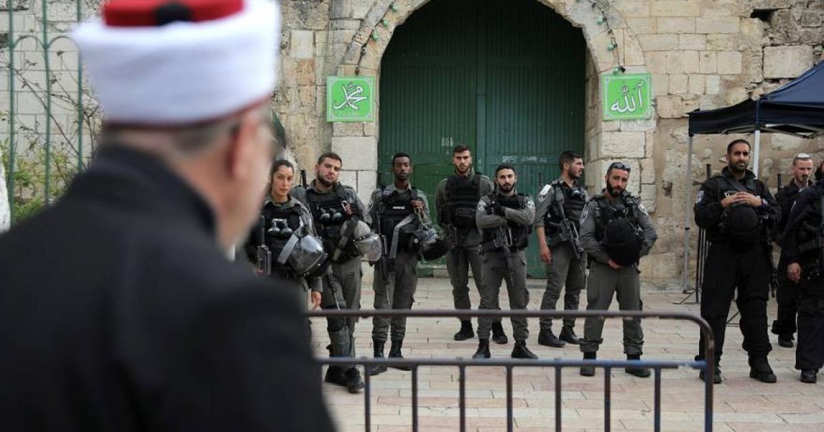 Jérusalem : les forces de l’occupation empêchent les fidèles d’entrer dans la Mosquée Al-Aqsa