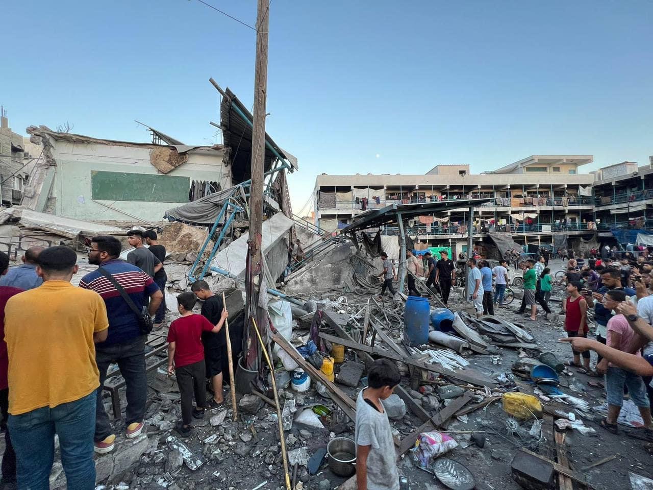 Gaza : deux martyrs et des blessés lors du ciblage israélien d’une école 