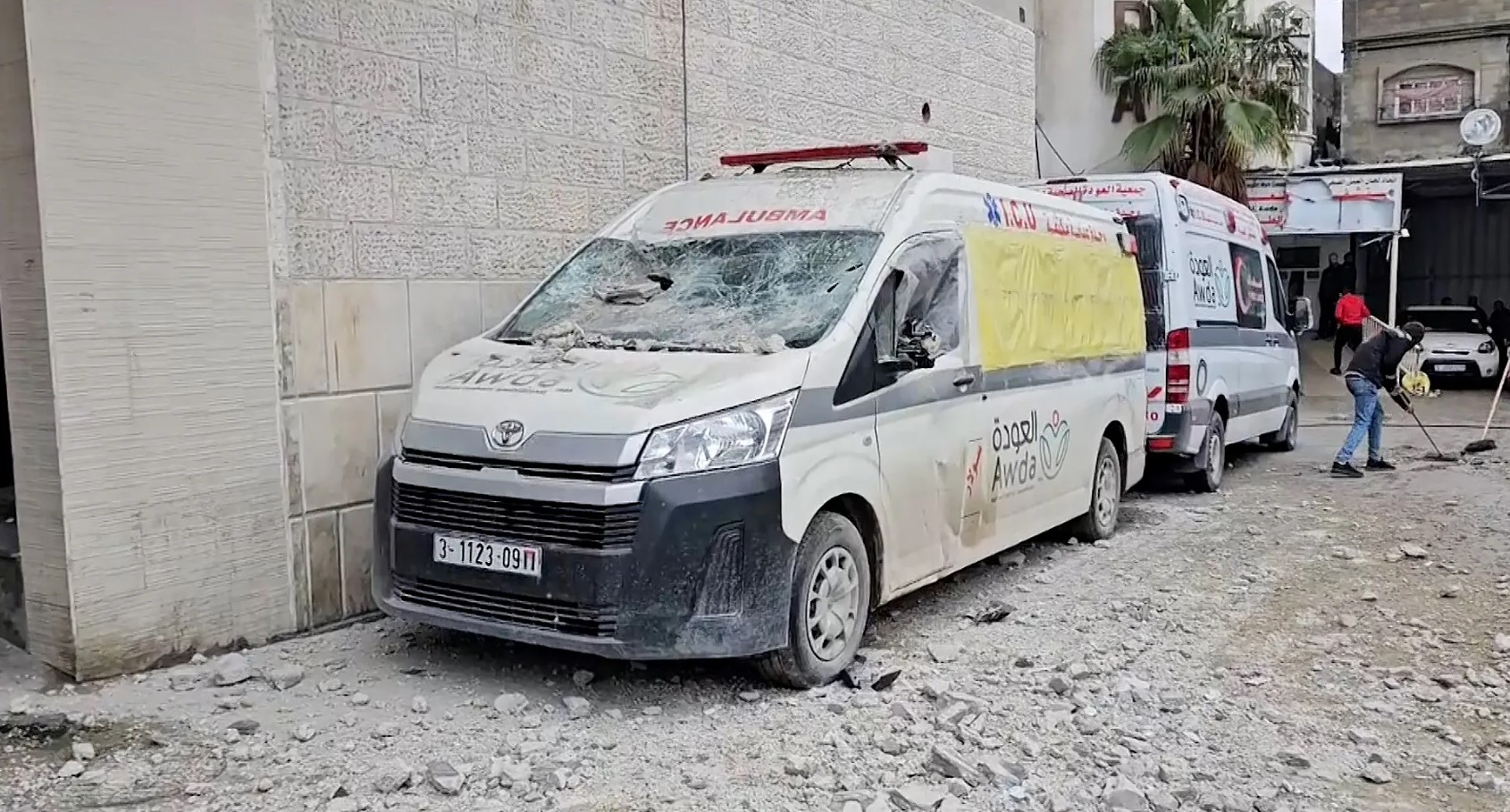 Les troupes israéliennes prennent d'assaut un hôpital de Gaza et forcent les équipes médicales à partir