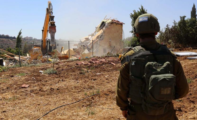 Les forces d’occupation ordonnent la démolition de deux hangars à Bethléem