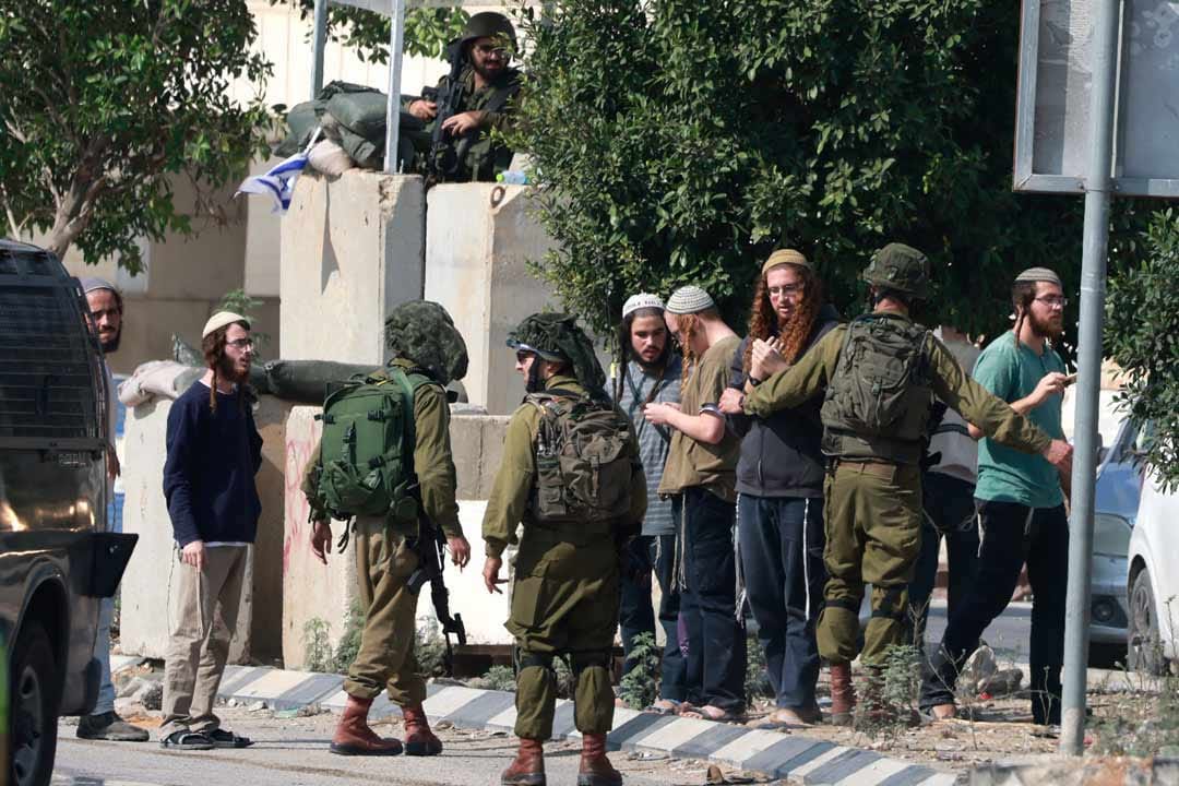 Les milices coloniales israéliennes se rassemblent dans la vallée du Jourdain