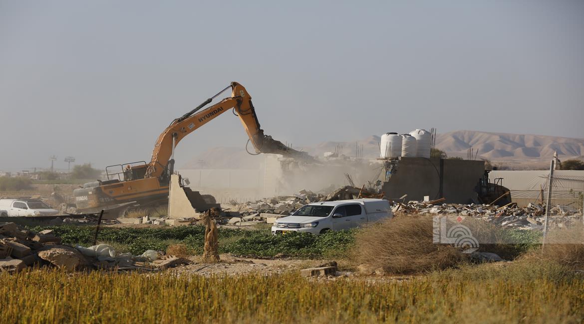 L’occupation démolit des installations dans le nord de la vallée du Jourdain et à l'est de Ramallah