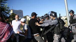 L’armée israélienne arrête cinq militants Palestiniens et étrangers lors de la répression d'une manifestation dénonçant l'implantation à Sheikh Jarrah