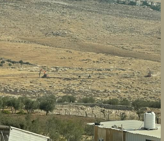 L'occupation pave une route coloniale à Hizma, au nord-est de Jérusalem