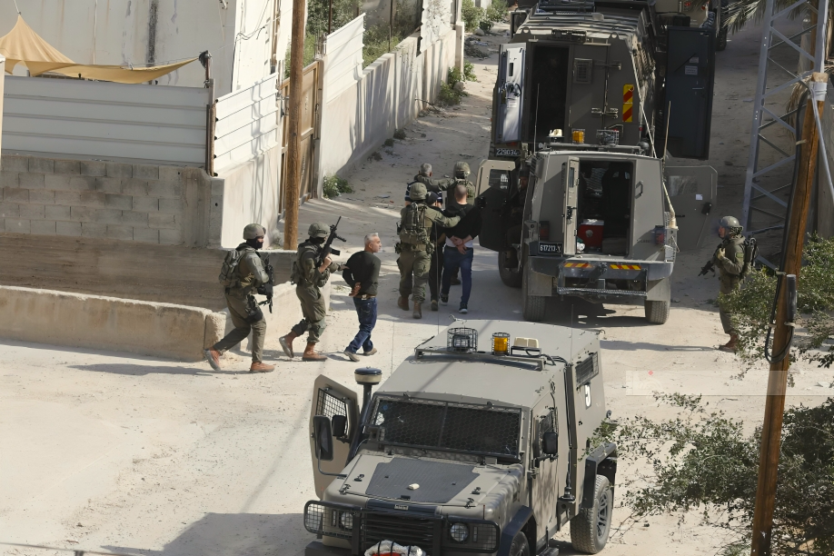 Le total d’interpellés palestiniens augmente à 8 495 après qu'Israël arrête 15 Palestiniens en Cisjordanie