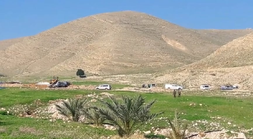 L’occupation détruit quatre bassins d'eau agricole au nord de Jéricho et notifie l’arrêt de construction de 11 maisons à Salfit
