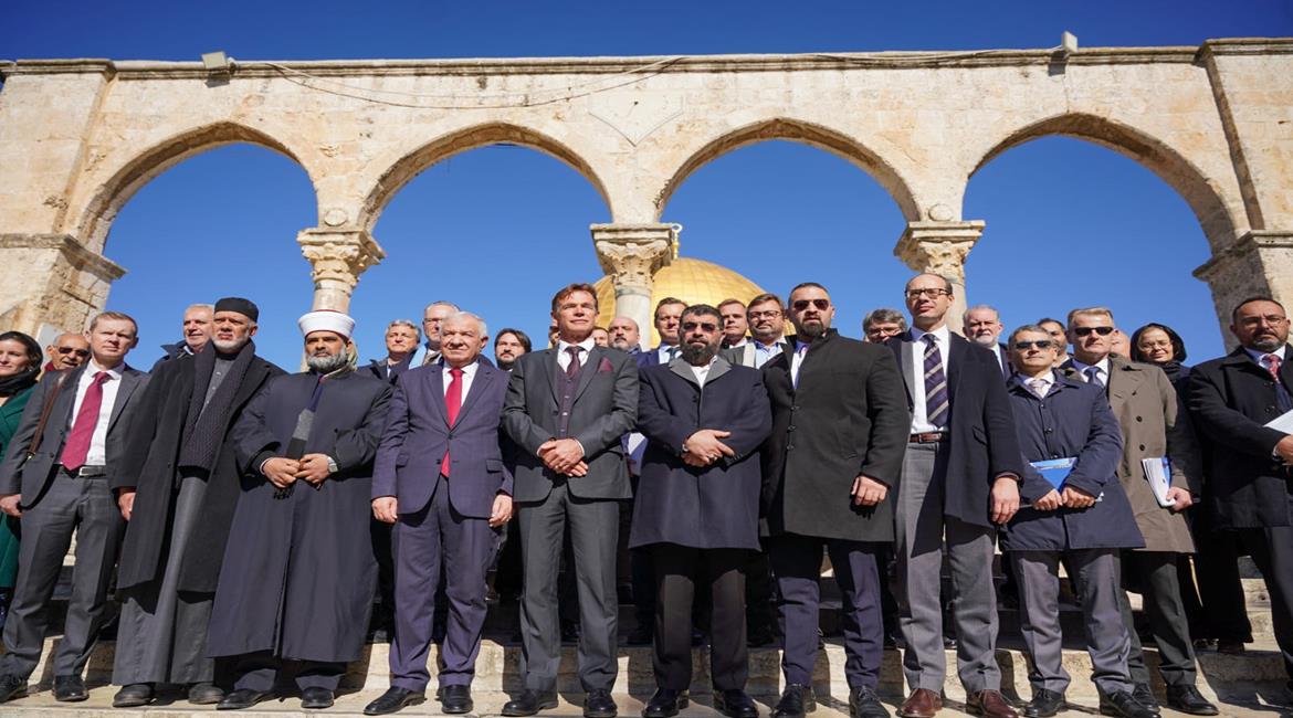 Une délégation diplomatique européenne visite la mosquée Al-Aqsa 
