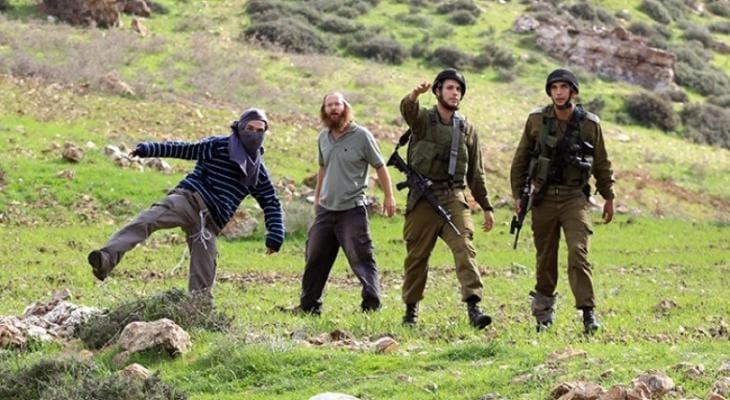 Des colons agressent et blessent un Palestinien à Jéricho