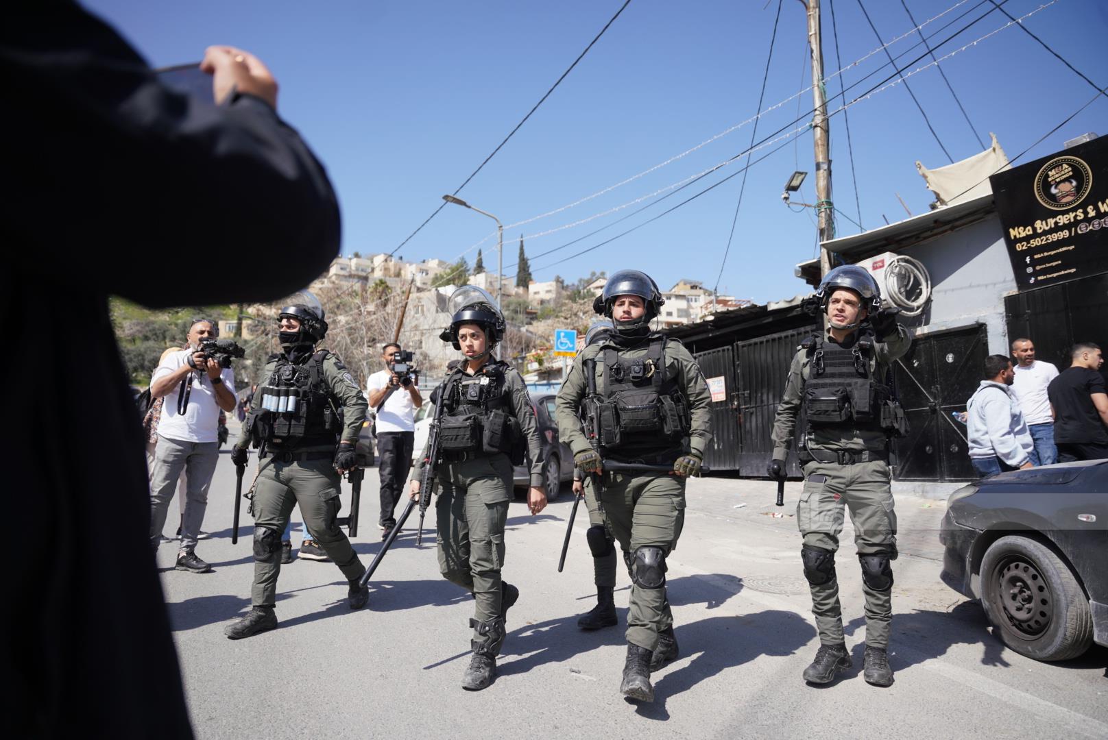 Violations de l'occupation : deux martyrs, blessés et arrestations