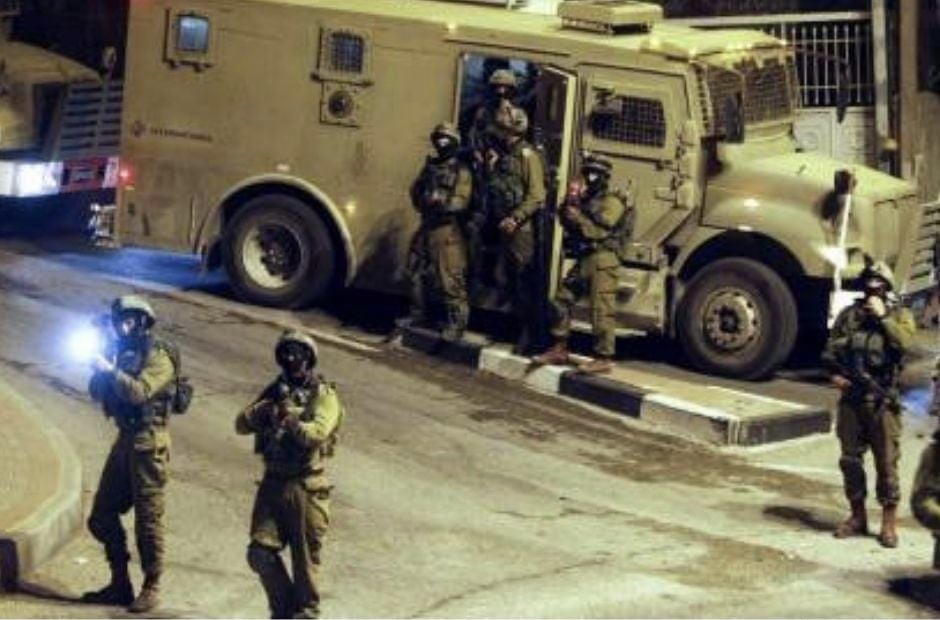 Les forces d’occupation israéliennes prennent d’assaut deux villages près de Ramallah