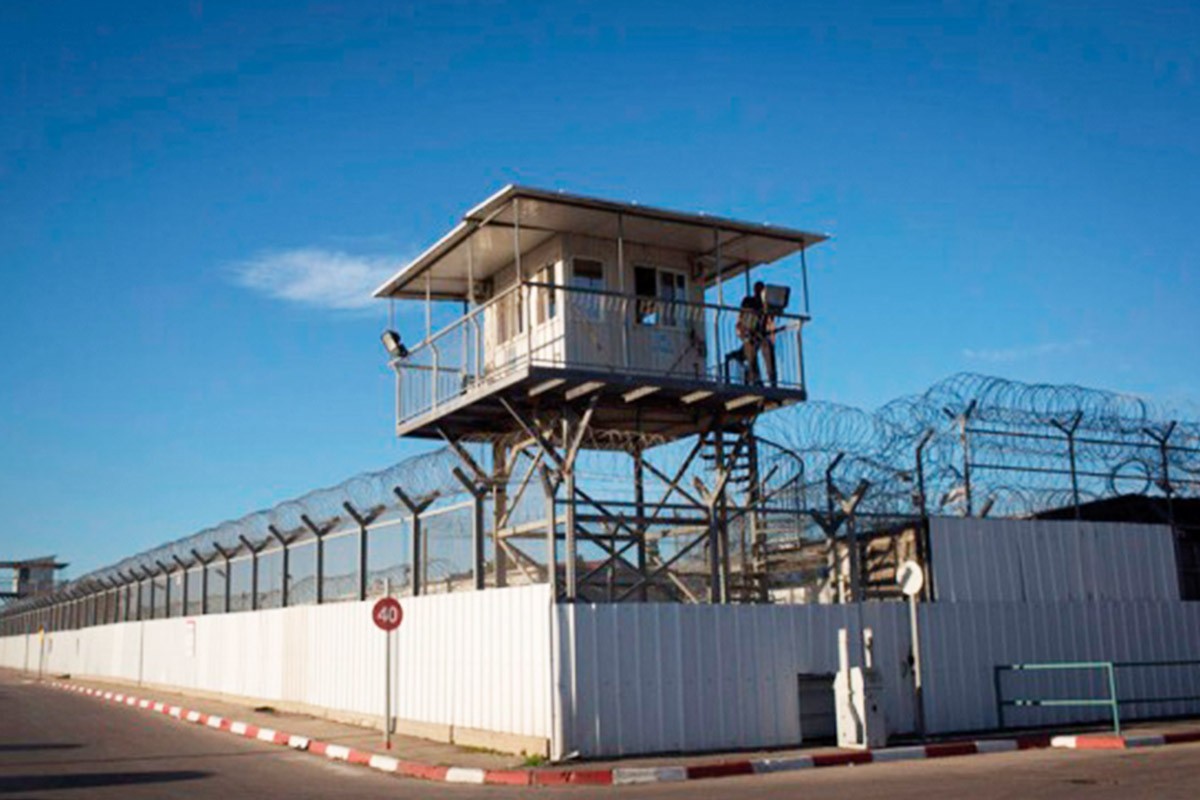 Un prisonnier entre dans sa 21ème année dans les prisons d'occupation