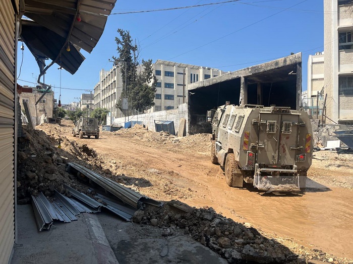 L'occupation continue son agression contre Tulkarem : 3 martyrs et destructions majeures des infrastructures