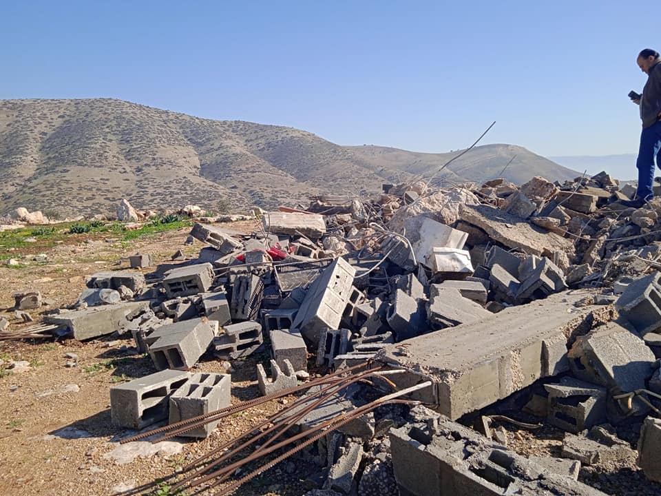 L'occupation commence des opérations de démolition au sud-est de Tubas