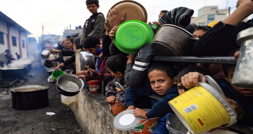  Gaza : un enfant tombe en martyr à cause de la famine