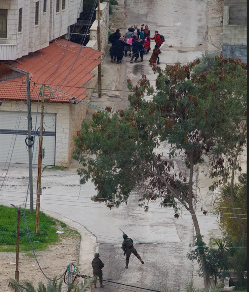 L'occupation escalade son agression sur le camp de réfugiés de Noor Shams  
