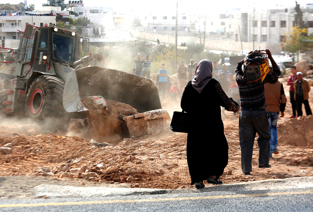 Deux familles palestiniennes forcées de démolir leurs maisons à Jérusalem