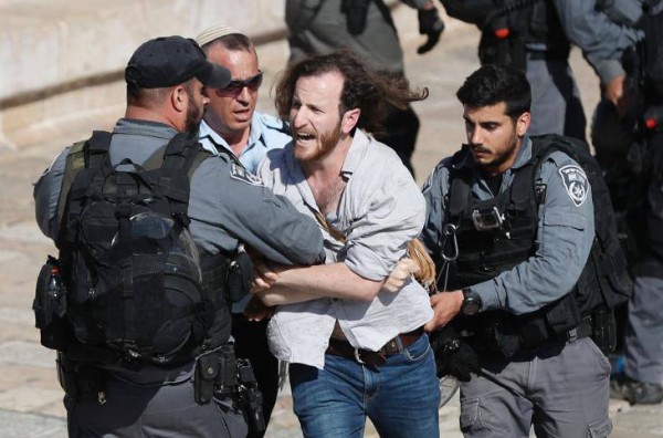Des militants étrangers de solidarité  détenus par les forces israéliennes  à Masafer Yatta