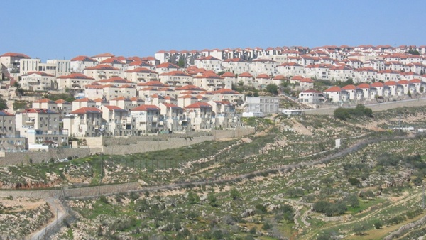 L'occupation saisit 1480 dunnums de terres des citoyens près de Naplouse  