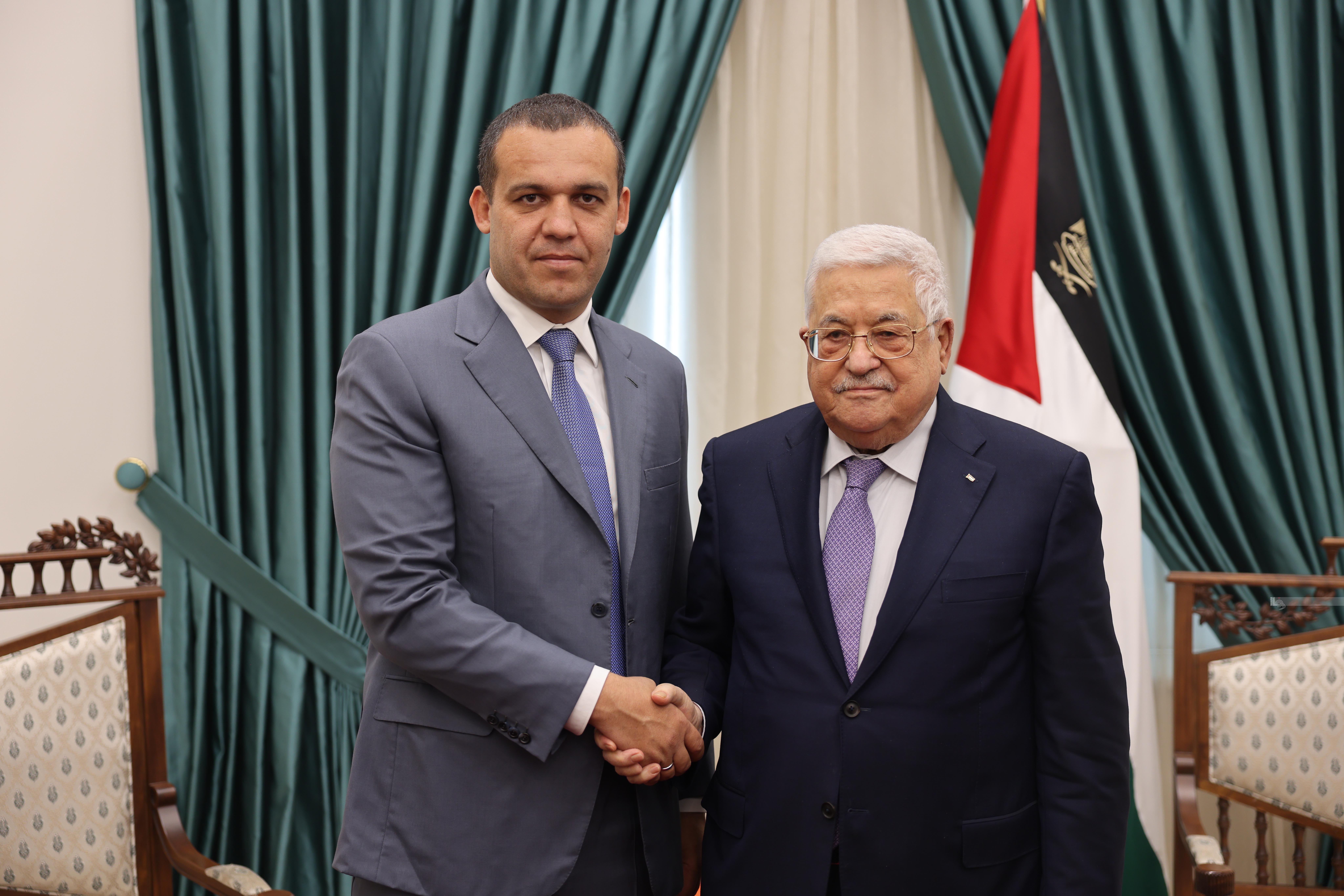 Le président palestinien accueille le Président de la Fédération Internationale de Boxe 