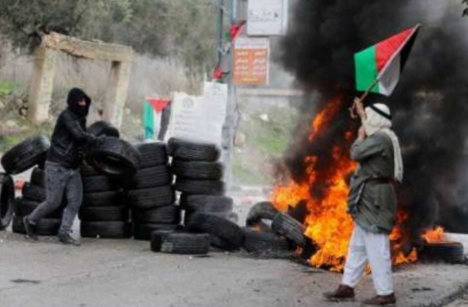 Les forces d'occupation israéliennes blessent un Palestinien près d’Hébron