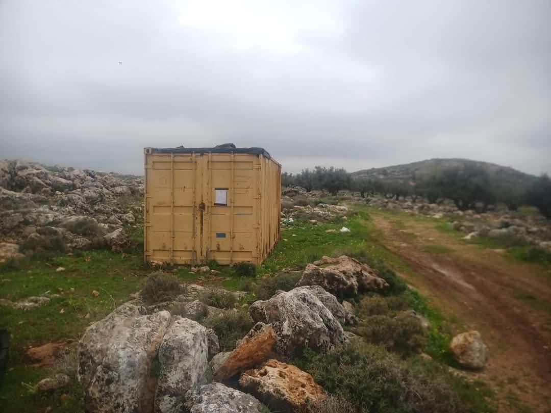 L'occupation notifie de démanteler une caravane près de Ramallah  