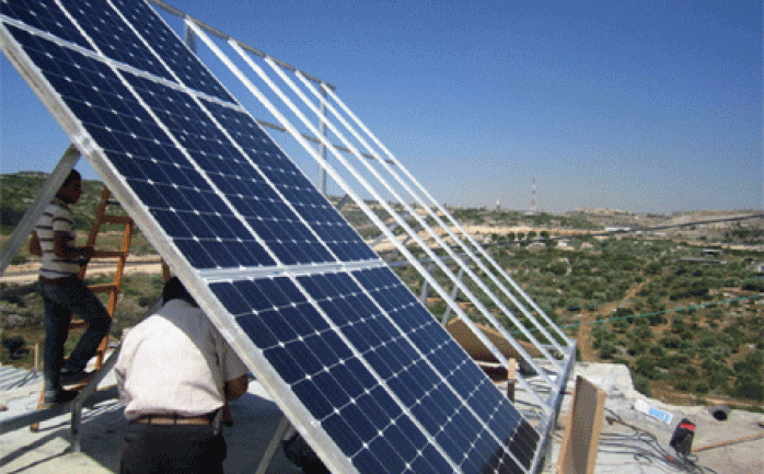 L'occupation saisit des panneaux   solaires à Masafer Yatta  