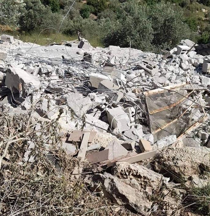 Les forces d’occupation israéliennes démolissent 3 serres agricoles près de Salfit