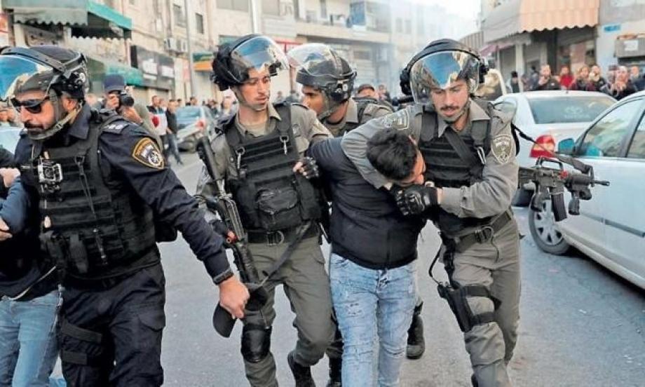 Un Palestinien agressé et sept autres capturés par l’armée israélienne en Cisjordanie