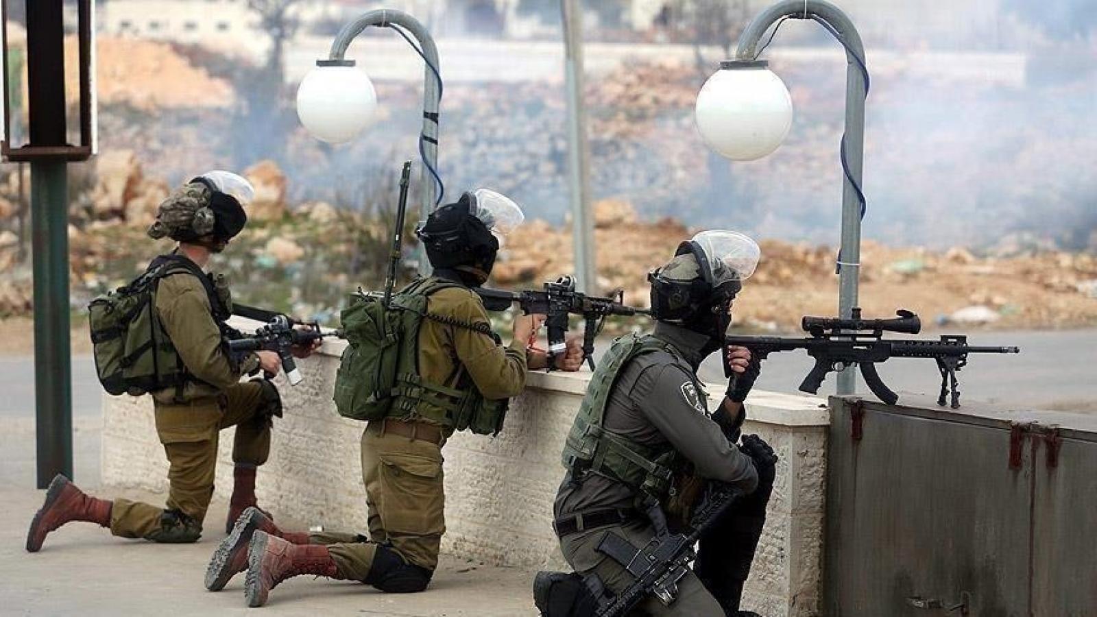Trois barrages militaires entre Naplouse et Ramallah et l’occupation intensifie ses mesures militaires  